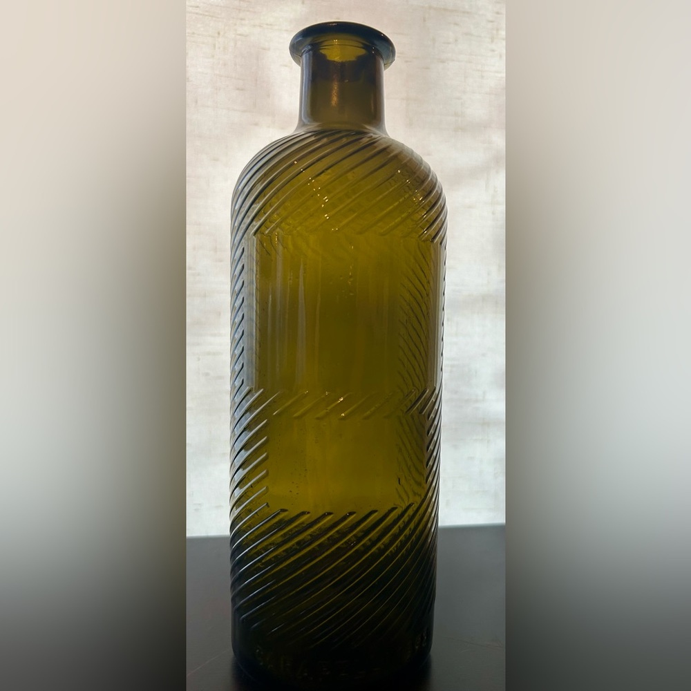 Vintage Carapelli Olive green bottle